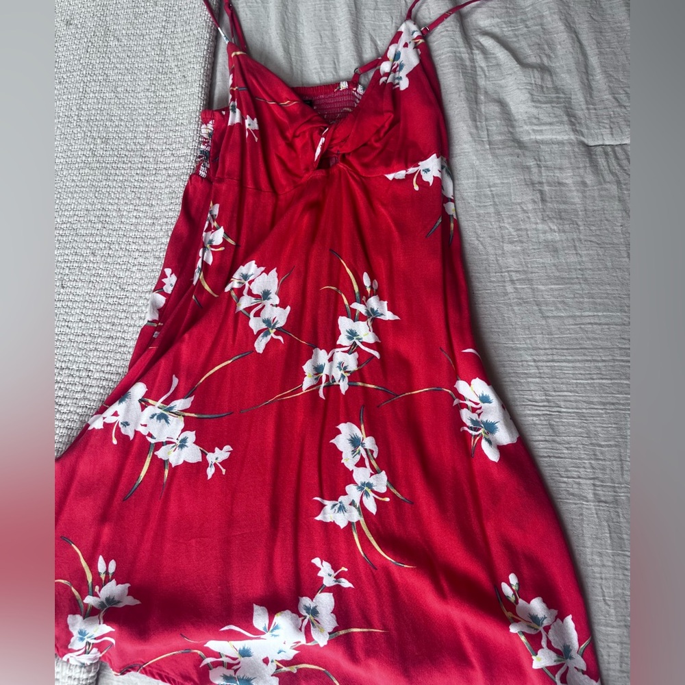 Volcom summer dress with adjustable straps